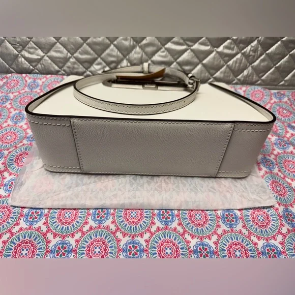 NWT Michael Kors Convertible Clutch Bag in Optic White & chain link strap - Picture 4 of 11